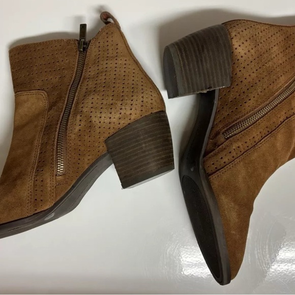 Lucky Brand LK- Lashiya Oiled Suede Dual Zipper Chunky Stacked Heel Size 10M - Picture 3 of 14